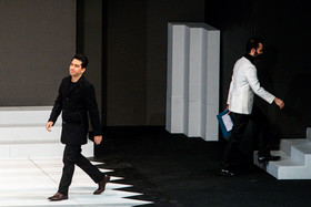 حاشیه‌نگاری بر یک اختتامیه 